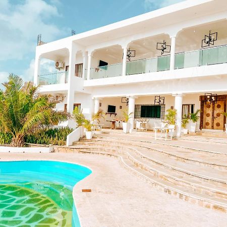 Met Beach Resort Malindi Buitenkant foto