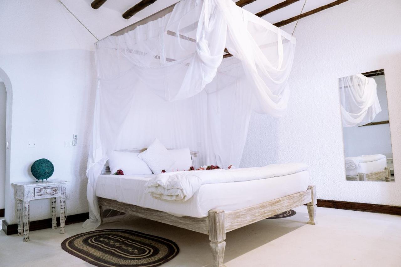 Met Beach Resort Malindi Buitenkant foto